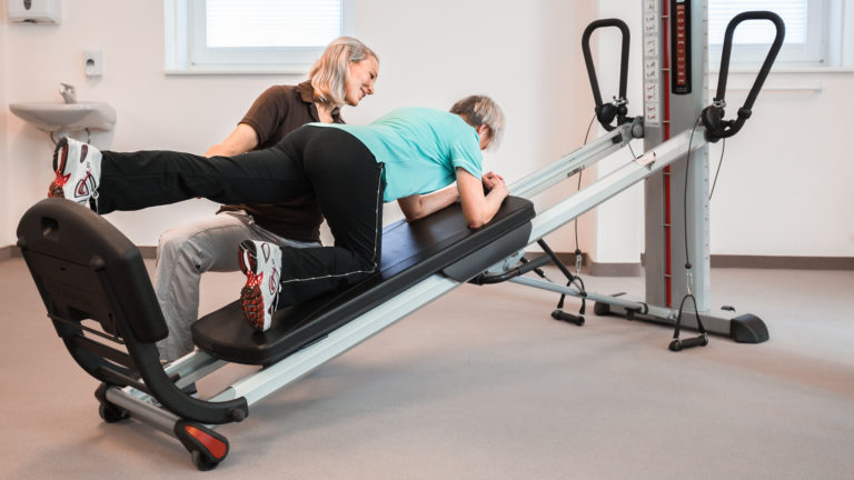 Physiotherapie bei Beinlängendifferenz und Beckenschiefstand